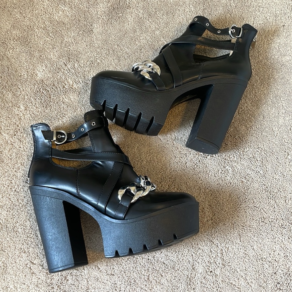 NEW Black Platform Booties Chain Chunky Heel Cut-Out Buckle Ankle Boots size 10